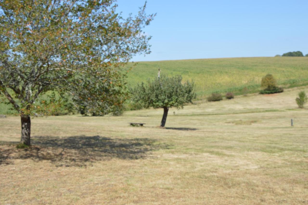 La Forêt Enchantée Cornille  Exterior foto